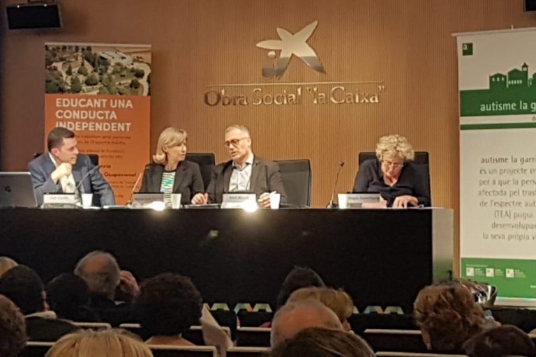 Atenció integral a persones amb TEA